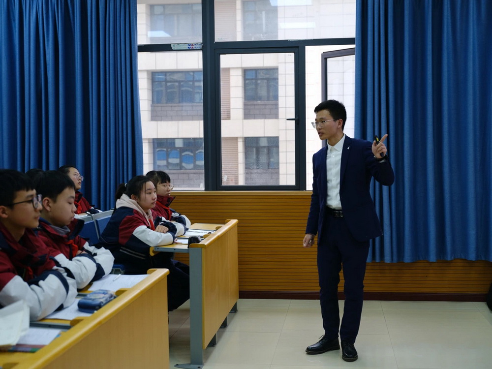 微信图片_20210113101335_调整大小.jpg