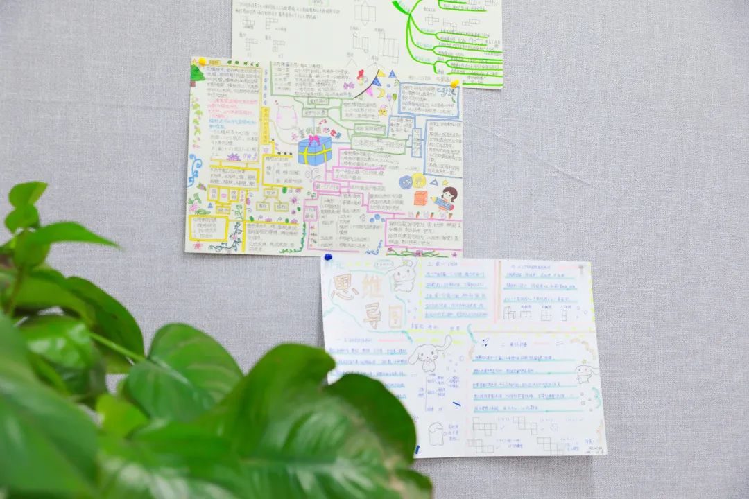 渝北校区初一年级数学办公室.jpg
